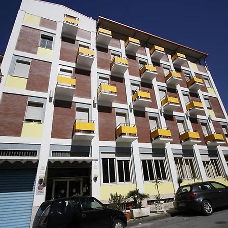 George Hotel Barcellona-Pozzo di Gotto Eksteriør bilde
